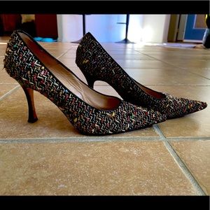Classic Manolo Blahnik Bella Fabric Pump Size 37.5